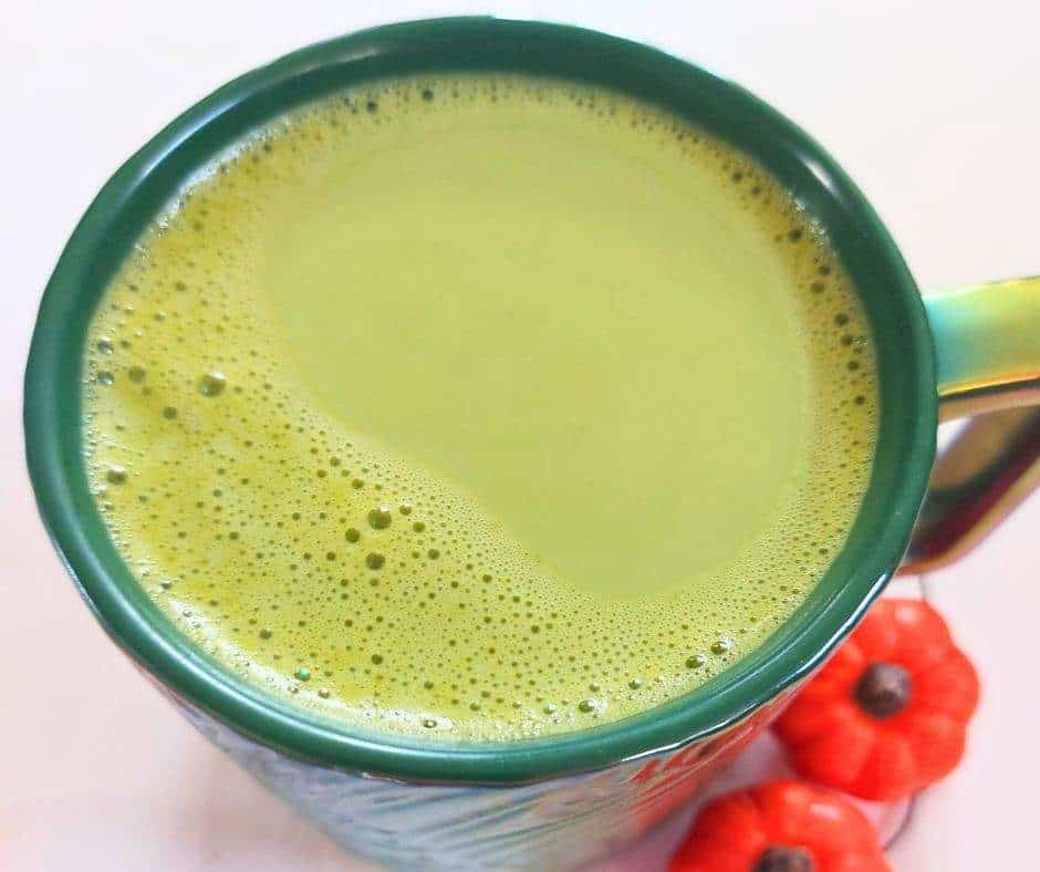 Pumpkin + matcha = fall in a mug! 🎃🍵 This cozy Starbucks copycat Pumpkin Matcha Latte is creamy, sweet, and full of autumn spice. Easy to make at home with real pumpkin purée, warm spices, and frothy matcha for the ultimate fall drink.